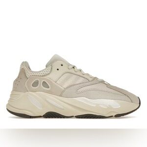 Yeezy x Adidas Boost 700 v1 Analog